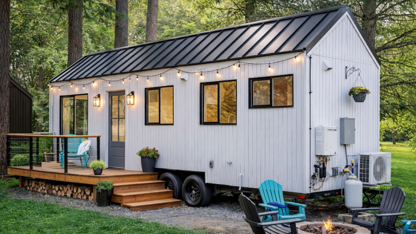 How-to-Buy-a-Tiny-House.png